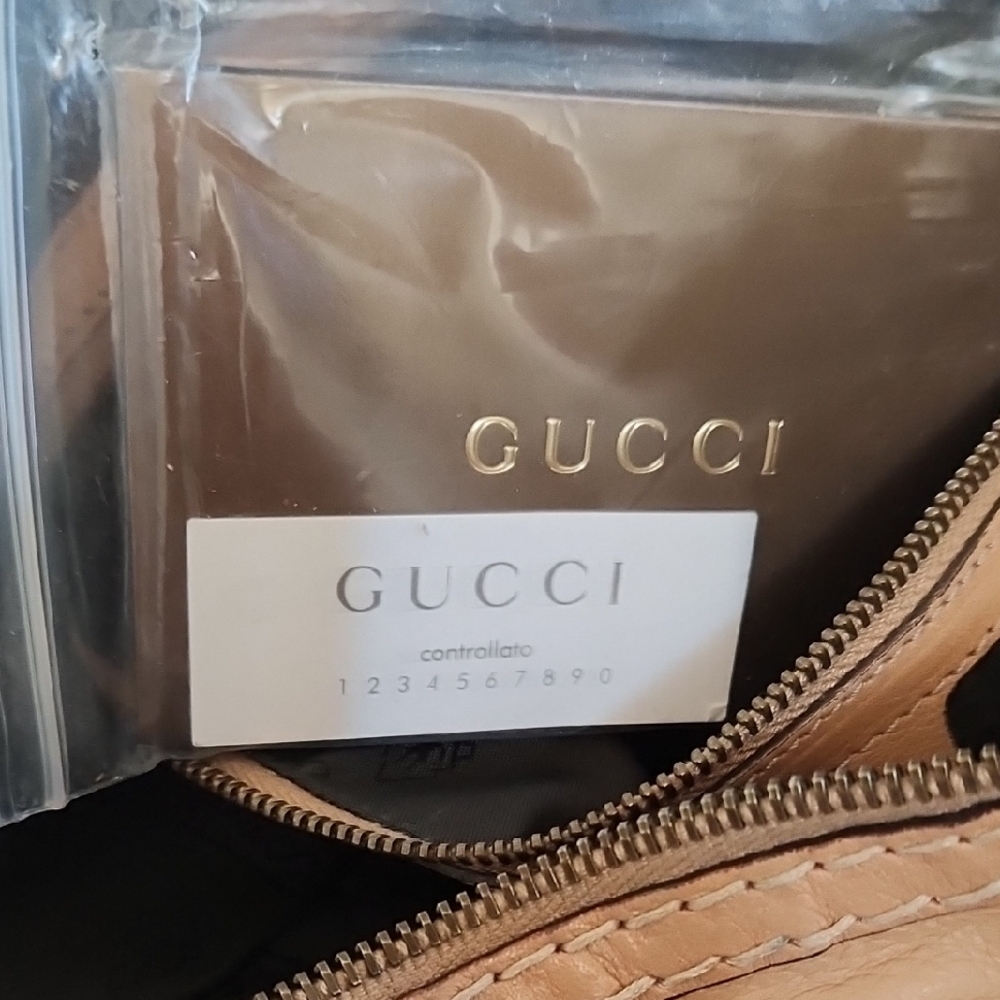 ‼️FINAL SALE‼️Gucci Tan Leather Shoulder Bag - Picture 15 of 16